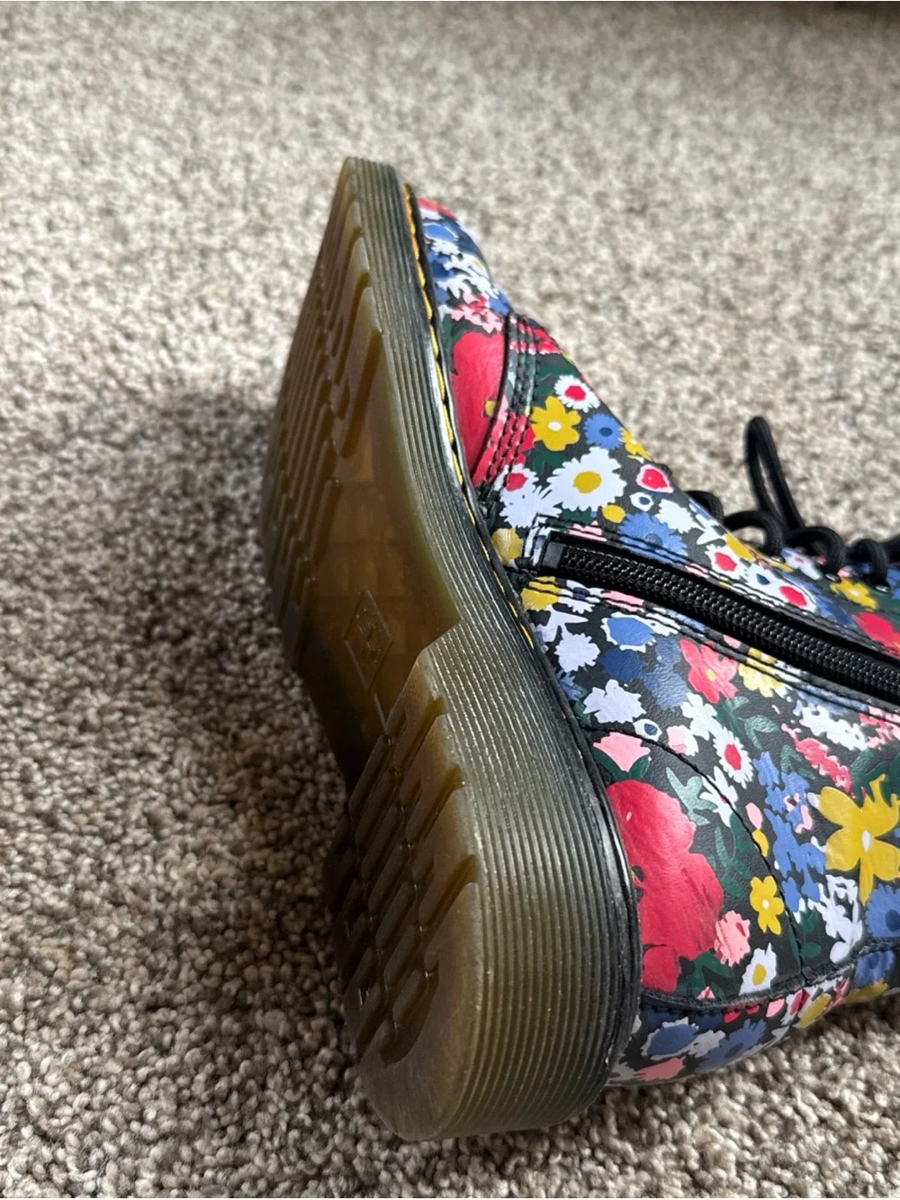 Dr. Martens Airwair 1460 Wanderflora J Boots Girls Size US 4 M nwot Floral
